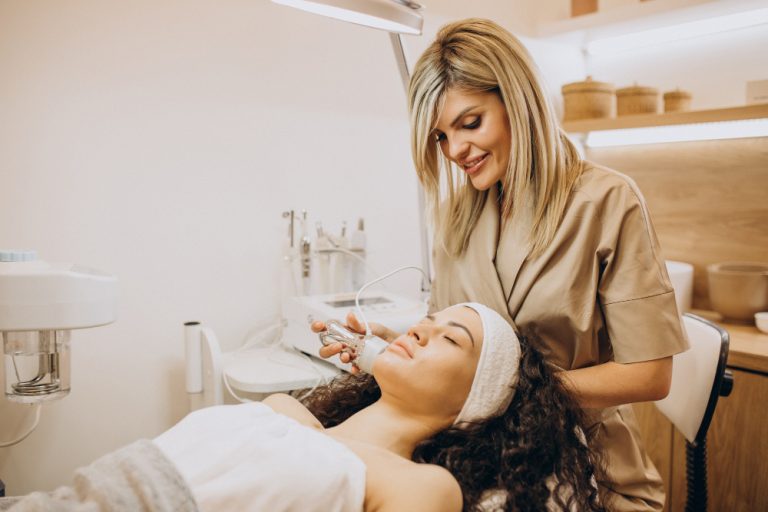 Quanto uma clínica de estética fatura por mês? Descubra aqui! 3 quanto clinica estetica fatura mes